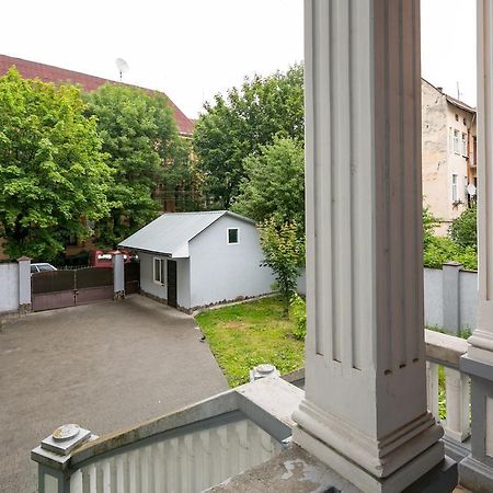 Apartment Fedkovycha Lviv Kültér fotó